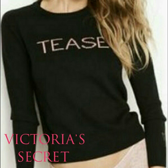 Victoria's Secret Sweaters - 💕 NWOT Victoria’s Secret Women’s Sweater
